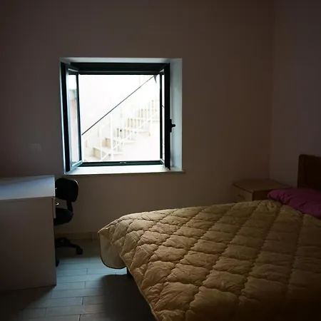 Casa Con 3 Da Letto Lombarda Alta *